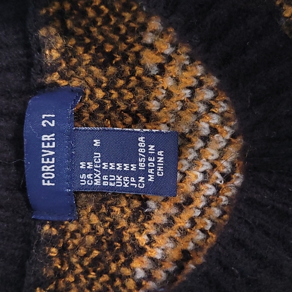 Sweater - Picture 3 of 6